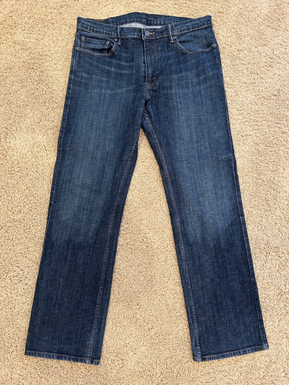 Levi's Men's Relaxed Straight 559 Jeans in Dark Blue Wash